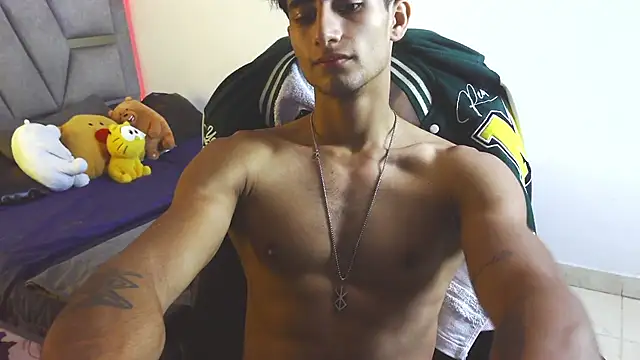 MaxiimoRomano  online show from 05/22/26, 02:55