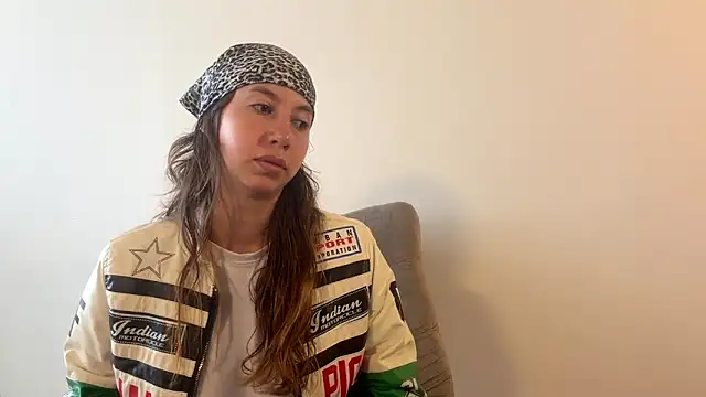 Snapshot of Julieta_Jol chatting on 05/26/26, 01:40 Julieta Jol online show from 05/26/26, 01:40