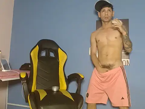 ricardo big cock online show from 04/03/26, 10:19