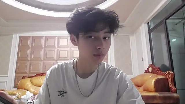 XX-XIUXIU online show from 04/28/26, 11:48
