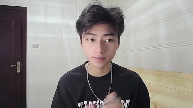 XX-XIUXIU online show from 05/06/26, 12:43