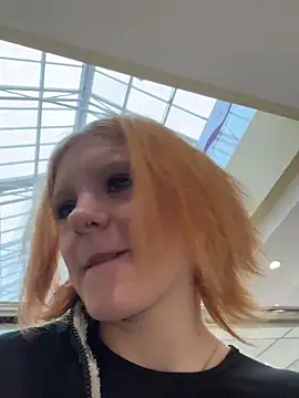 Snapshot of NinaParri chatting on 04/19/26, 03:50 NinaParri online show from 04/19/26, 03:50