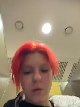 Snapshot of NinaParri chatting on 05/09/26, 04:28 NinaParri online show from 05/09/26, 04:28