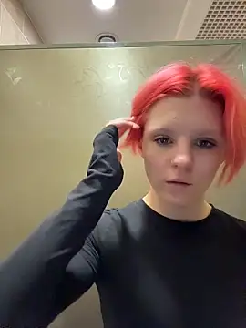 Snapshot of NinaParri chatting on 05/23/26, 03:56 NinaParri online show from 05/23/26, 03:56