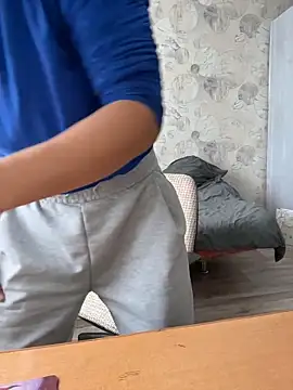 MikkyDo online show from 03/22/26, 08:40