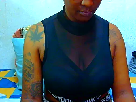 Tattooedgoddess33 online show from 03/25/26, 11:00