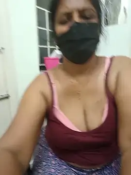 Snapshot of tamil_manjalmaami chatting on 06/01/26, 05:58 tamil manjalmaami online show from 06/01/26, 05:58