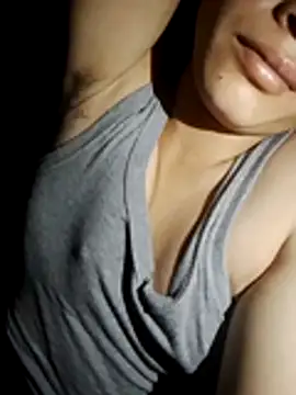 Snapshot of Phuongmyy chatting on 07/26/26, 10:05 Phuongmyy online show from 07/26/26, 10:05