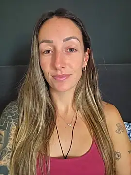 NicoleKaiser online show from 06/11/26, 08:12