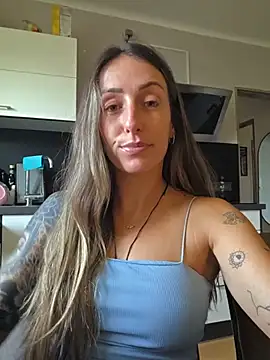 NicoleKaiser online show from 06/24/26, 05:01