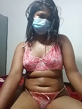 Snapshot of honeyi_babe chatting on 05/25/26, 03:51 honeyi babe online show from 05/25/26, 03:51