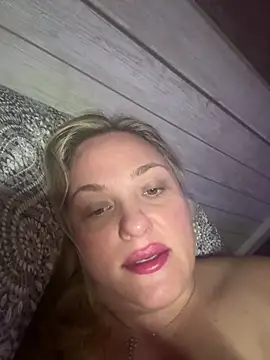 1SexyQueen online show from 04/18/26, 11:36