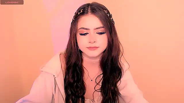 Snapshot of _LunnaBelle_ chatting on 03/22/26, 12:52 LunnaBelle online show from 03/22/26, 12:52