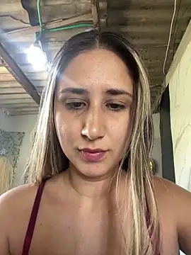 VictoriaWhitmore online show from 04/26/26, 03:32