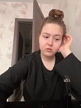charmingggirl online show from 04/29/26, 06:17