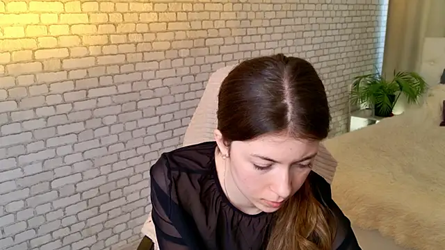 Snapshot of LiuYani chatting on 05/06/26, 01:38 LiuYani online show from 05/06/26, 01:38