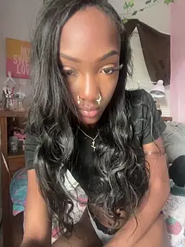 Snapshot of rosesgard3n chatting on 04/03/26, 08:29 rosesgard3n online show from 04/03/26, 08:29