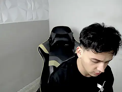 Mathias twinkk online show from 05/26/26, 04:30