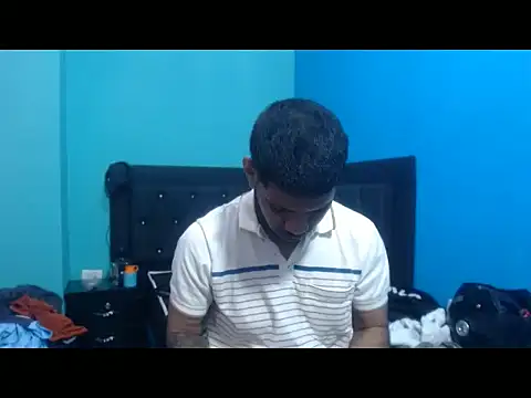 Snapshot of millerthh chatting on 04/15/26, 12:28 millerthh online show from 04/15/26, 12:28