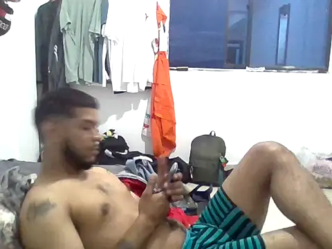 Snapshot of millerthh chatting on 05/18/26, 11:21 millerthh online show from 05/18/26, 11:21
