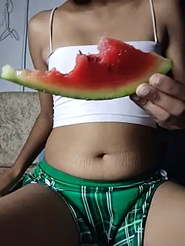 hot cute girl19 online show from 05/19/26, 07:42