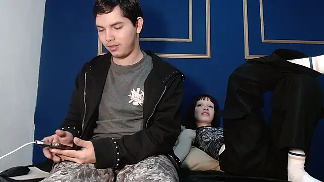 Snapshot of Fantasy-Dreams chatting on 03/27/26, 03:01 Fantasy-Dreams online show from 03/27/26, 03:01
