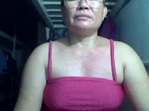 Snapshot of Singlemom_of2 chatting on 05/08/26, 12:32 Singlemom of2 online show from 05/08/26, 12:32