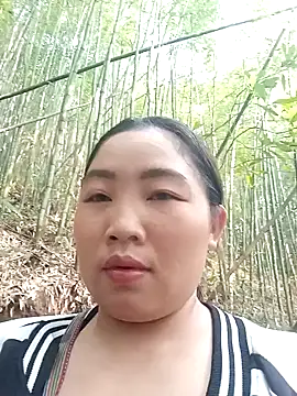 Huemy098 online show from 04/21/26, 12:12