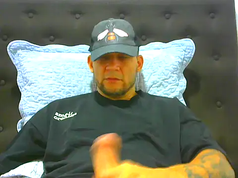 Snapshot of altenori chatting on 05/15/26, 01:12 altenori online show from 05/15/26, 01:12