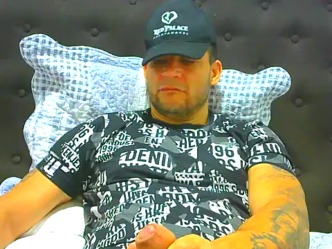 Snapshot of altenori chatting on 05/28/26, 12:57 altenori online show from 05/28/26, 12:57