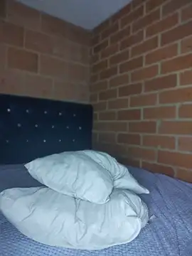 Snapshot of Petite_CherryX chatting on 04/06/26, 04:46 Petite CherryX online show from 04/06/26, 04:46