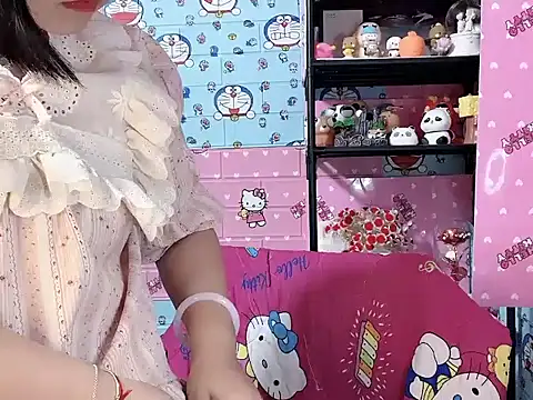 Snapshot of Nhanlu009 chatting on 06/16/26, 01:14 Nhanlu009 online show from 06/16/26, 01:14