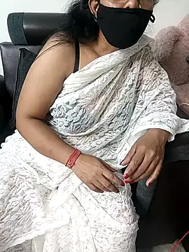 Snapshot of Rashilii_Bhabi chatting on 03/25/26, 04:35 Rashilii Bhabi online show from 03/25/26, 04:35