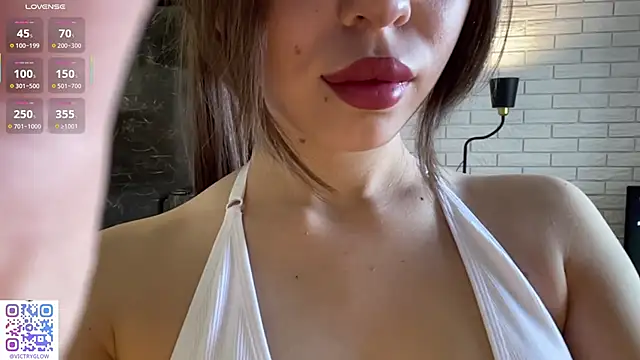 VictoryGlow online show from 04/17/26, 11:46