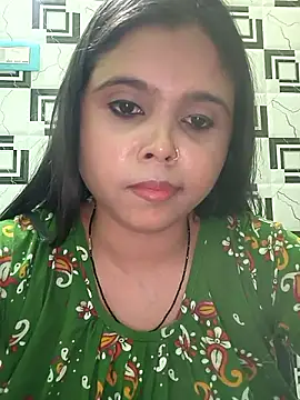 Snapshot of hotbhabhi_0 chatting on 06/08/26, 05:57 hotbhabhi 0 online show from 06/08/26, 05:57