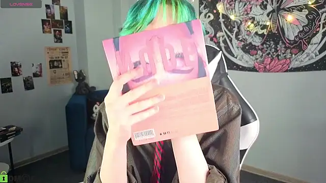 LittleKittenStar online show from 04/30/26, 03:13