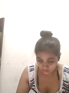 LovelyRenu online show from 03/30/26, 02:18