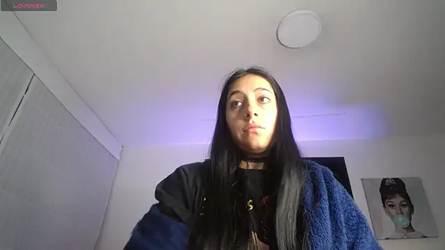 Melannyy V online show from 05/06/26, 11:37