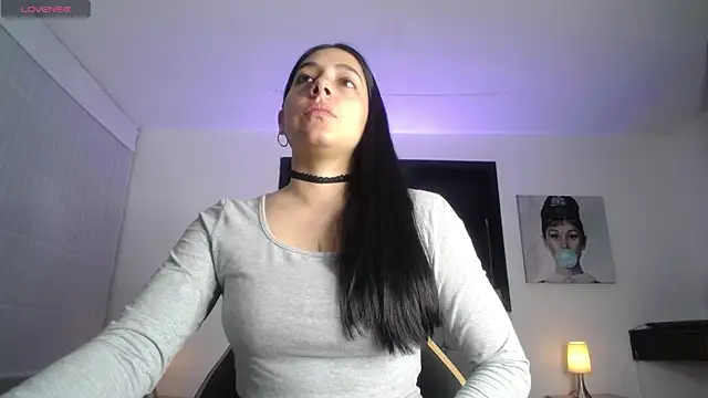 Snapshot of Melannyy_V chatting on 05/30/26, 11:51 Melannyy V online show from 05/30/26, 11:51