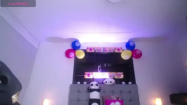 Melannyy V online show from 07/04/26, 01:17