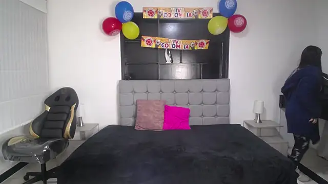 Melannyy V online show from 07/10/26, 12:30