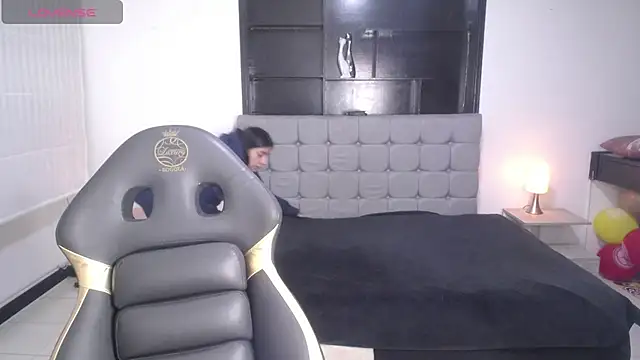 Melannyy V online show from 07/22/26, 12:08
