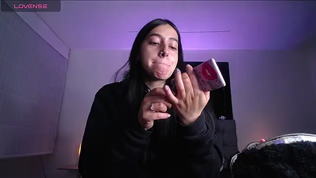 Melannyy V online show from 07/28/26, 12:48