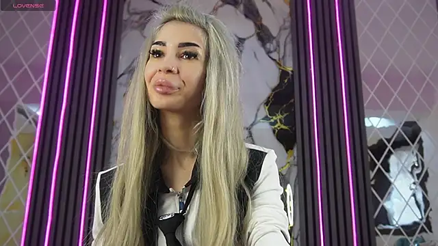 ZyraAngel online show from 04/20/26, 02:09