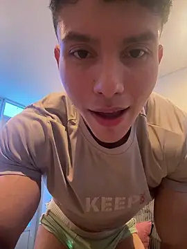 Snapshot of JAYCAM_ chatting on 06/19/26, 02:54 JAYCAM online show from 06/19/26, 02:54
