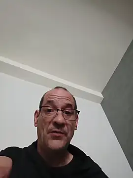 Snapshot of fairlight38 chatting on 05/05/26, 10:45 fairlight38 online show from 05/05/26, 10:45