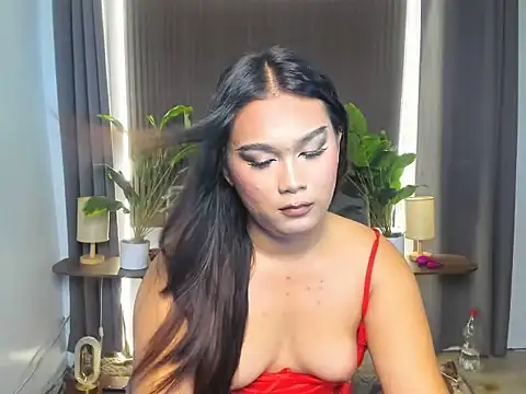 Snapshot of mistresxxivelle chatting on 03/31/26, 11:43 mistresxxivelle online show from 03/31/26, 11:43