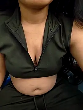 Ishika baby  online show from 04/09/26, 05:51