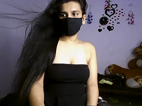 Snapshot of Ishika_baby_ chatting on 05/12/26, 06:27 Ishika baby online show from 05/12/26, 06:27