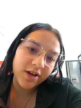 Lauqueen77 online show from 04/01/26, 07:55